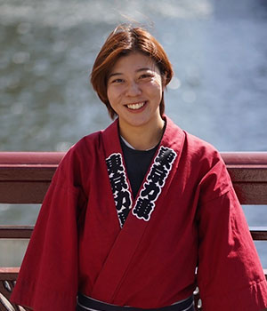 鈴木 美衣